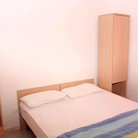 In 24940 Apartment *